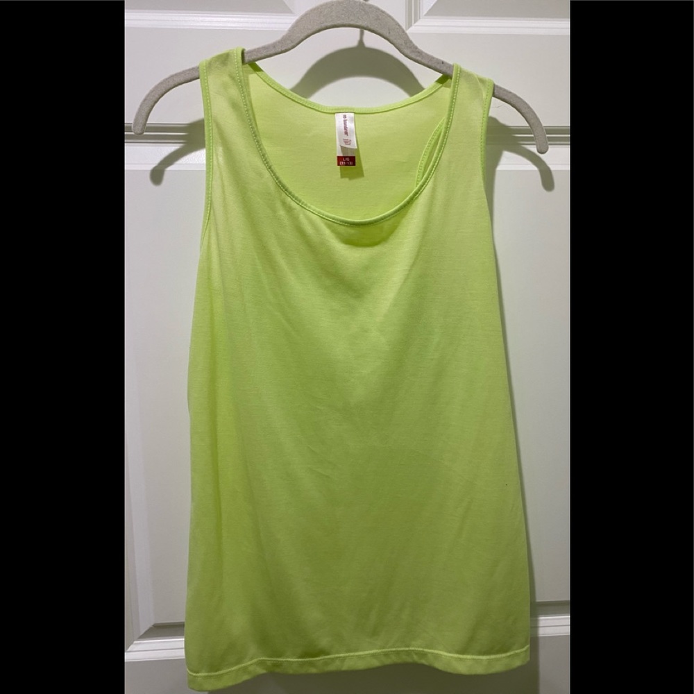 No boundaries lime green tank top.